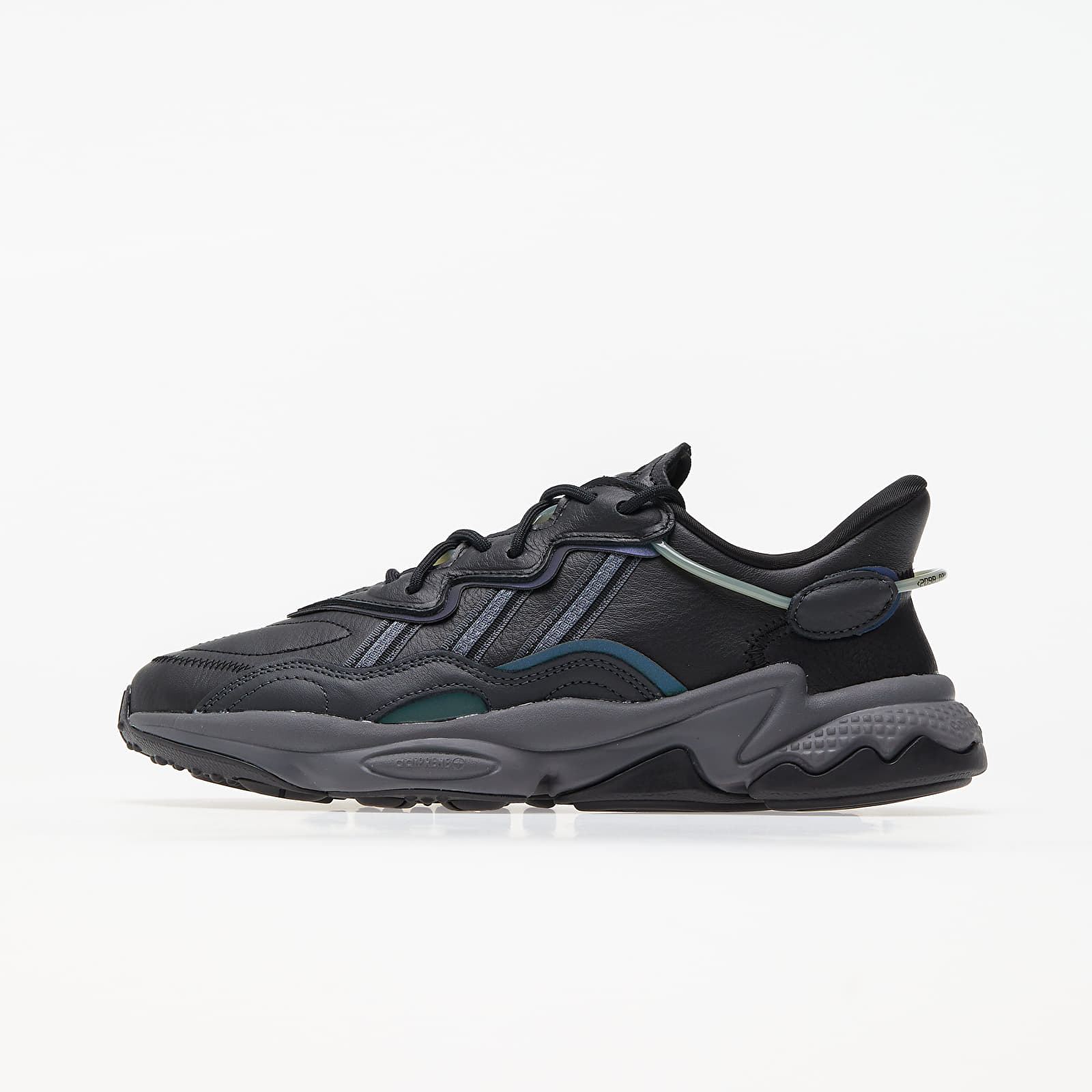 adidas Ozweego Core Black/ Grey Four/ Onix EE7004