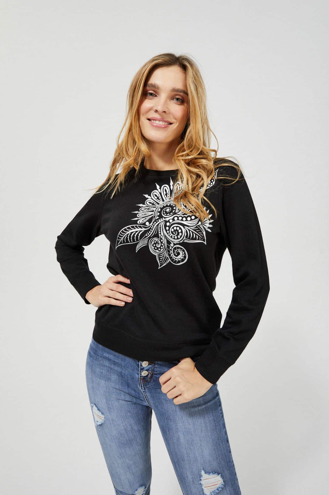 Moodo černá mikina s mandalou