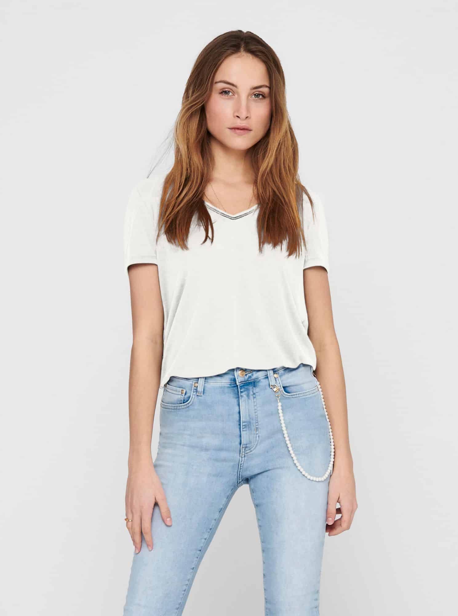 Only bílé dámské tričko