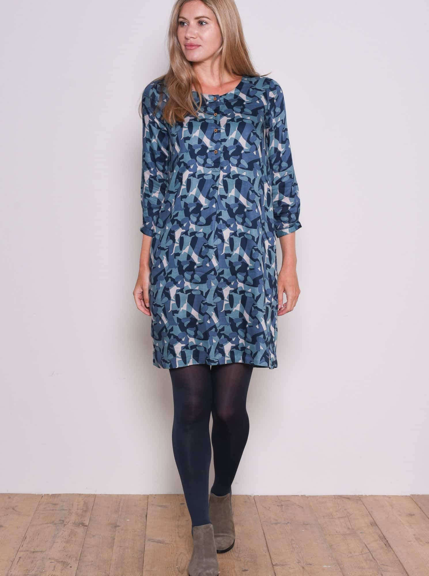 Modré vzorované šaty Brakeburn