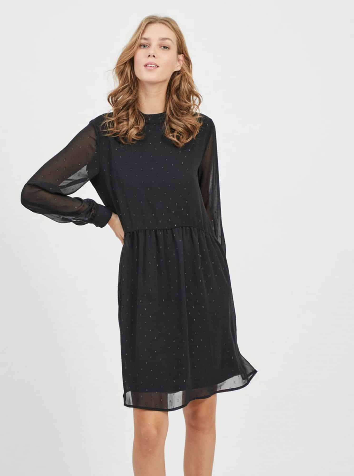 Vila černé volné šaty se vzory