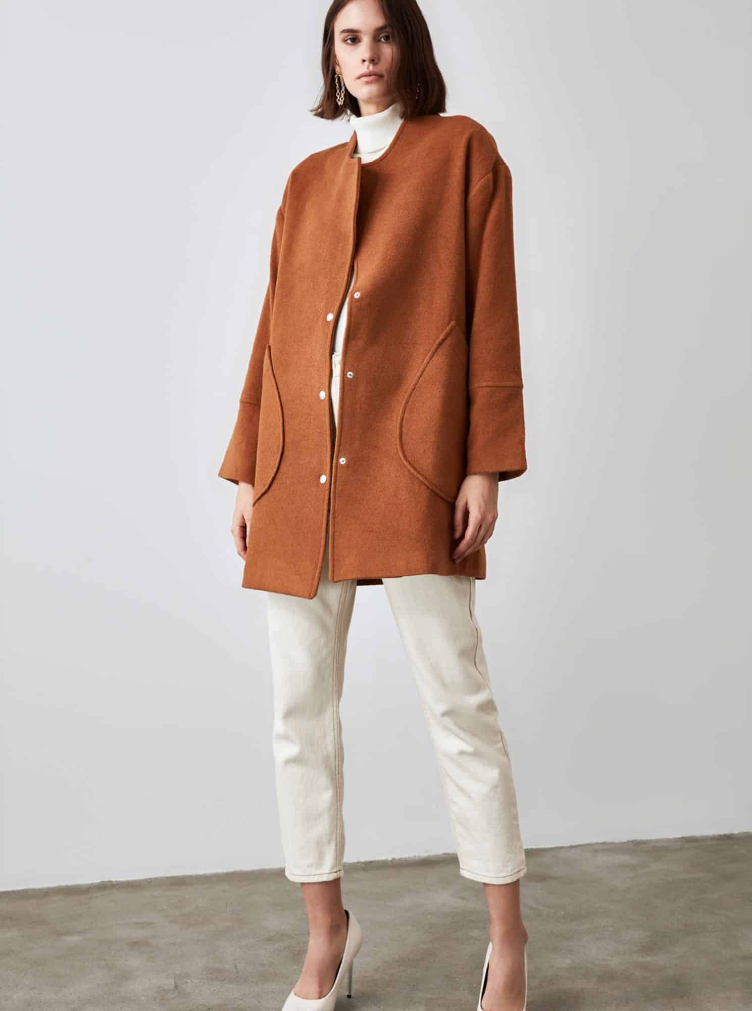 Trendyol hnědý lehký kabát