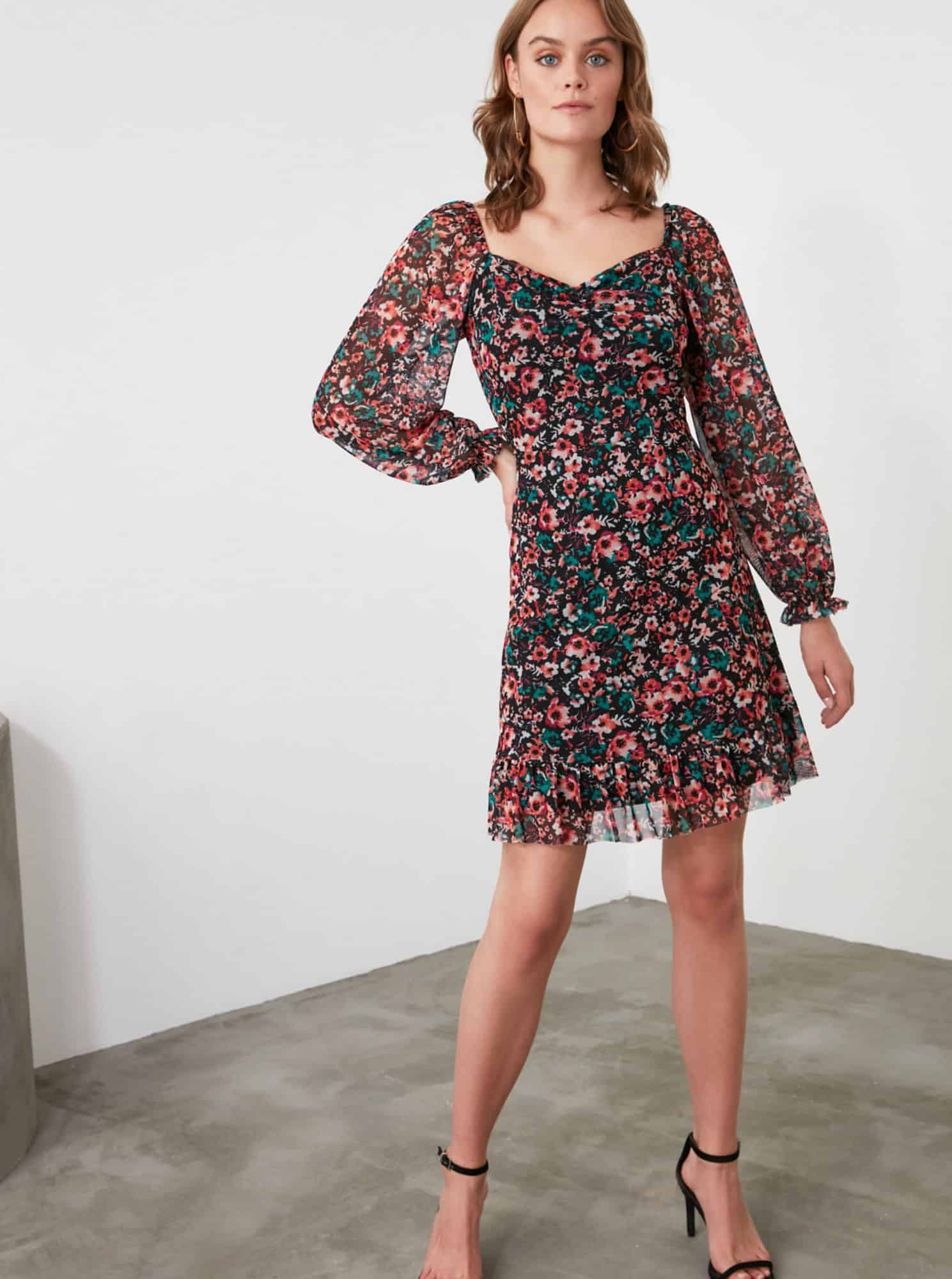 Trendyol černé květované šaty