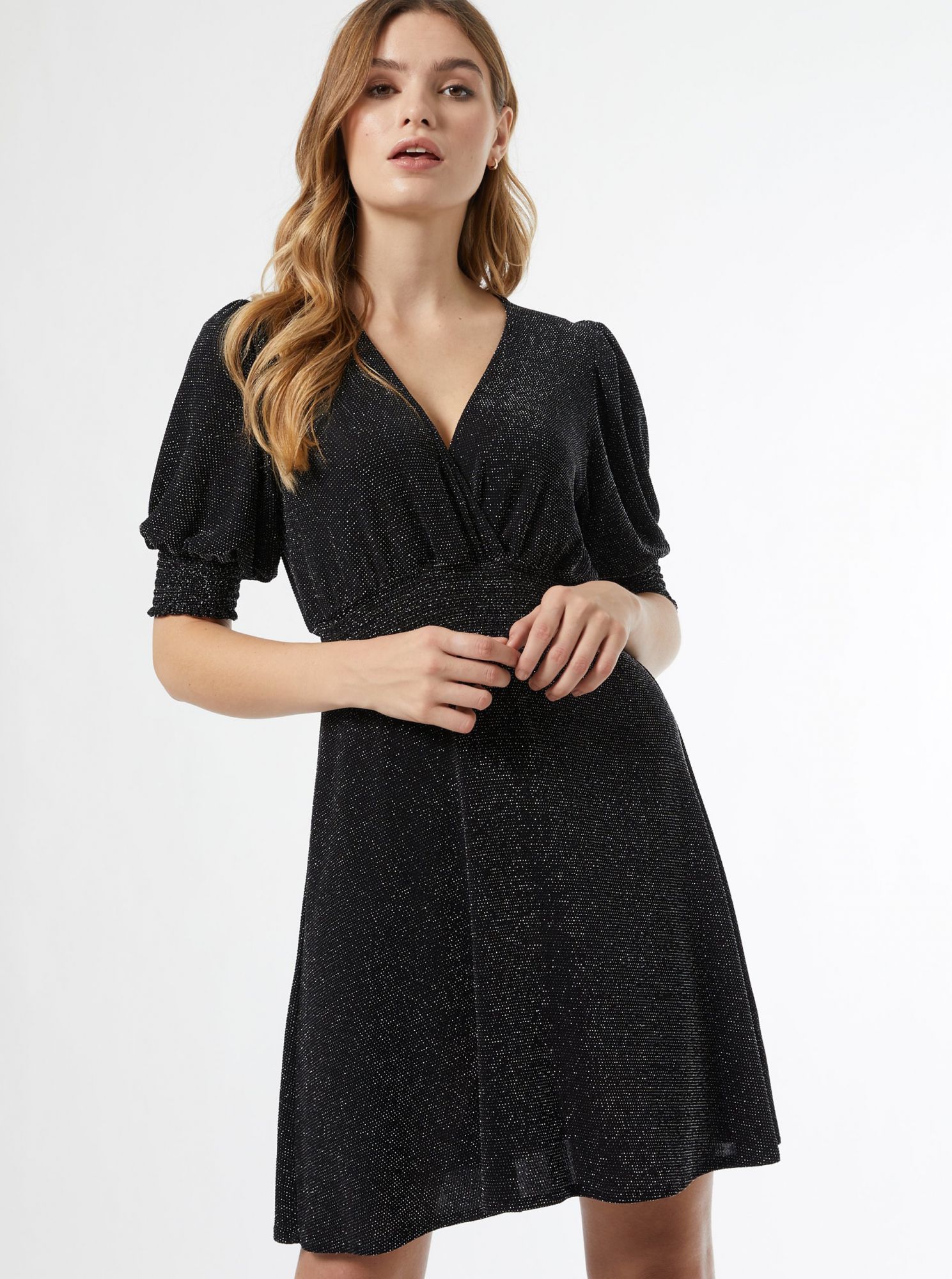 Černé třpytivé šaty Dorothy Perkins