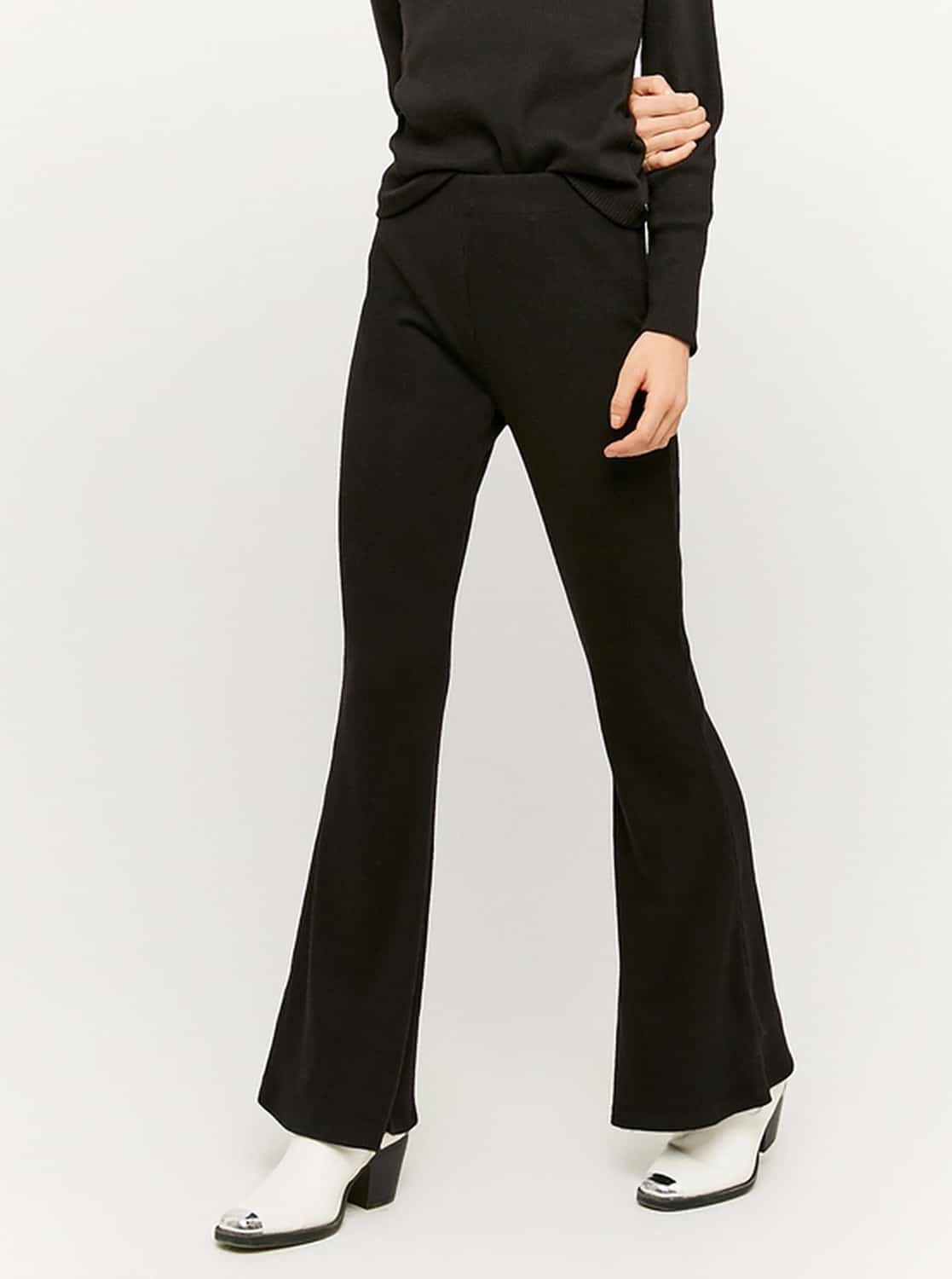 Černé flared fit kalhoty TALLY WEiJL
