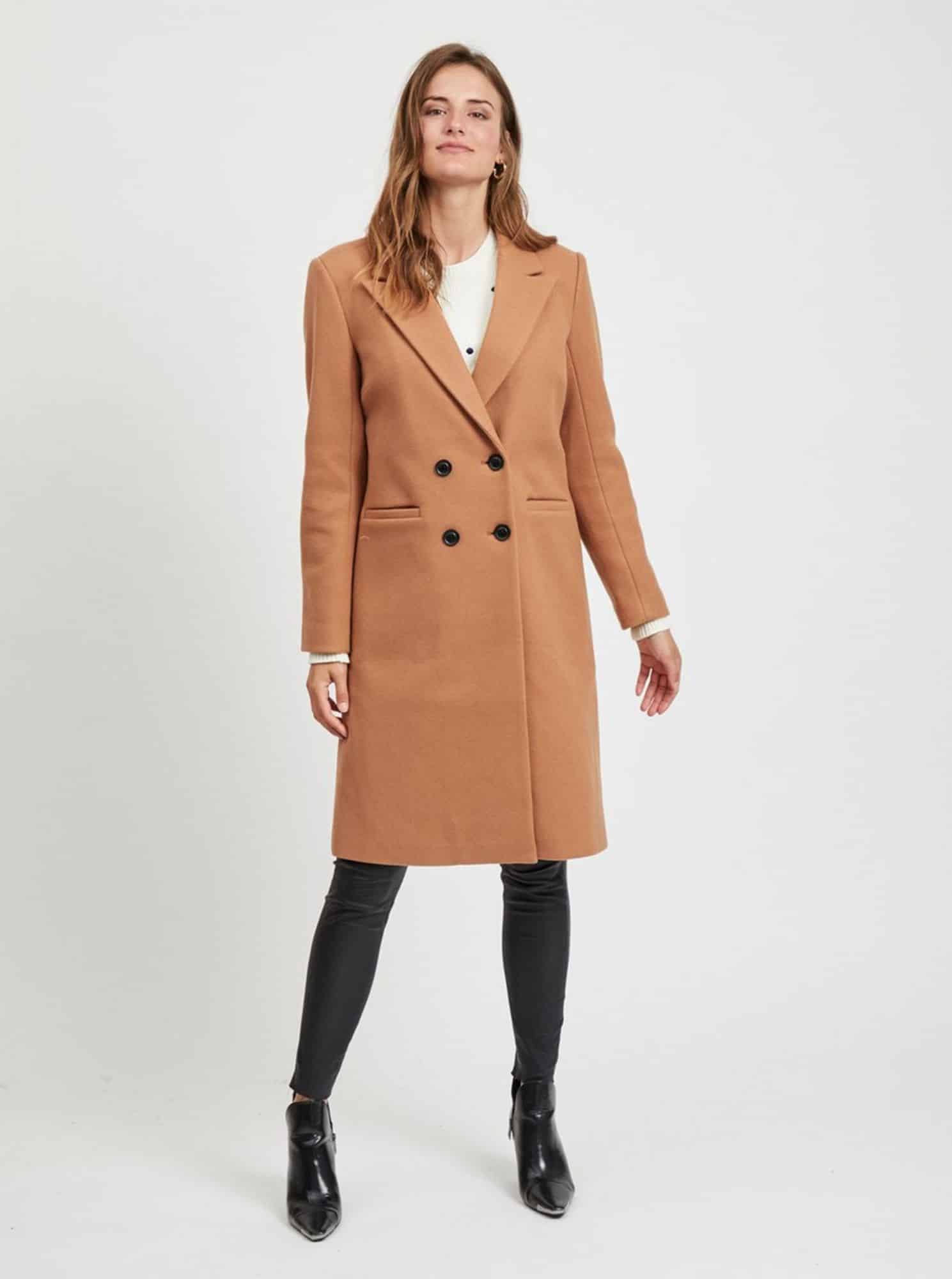 Hnědý kabát s příměsí vlny .OBJECT