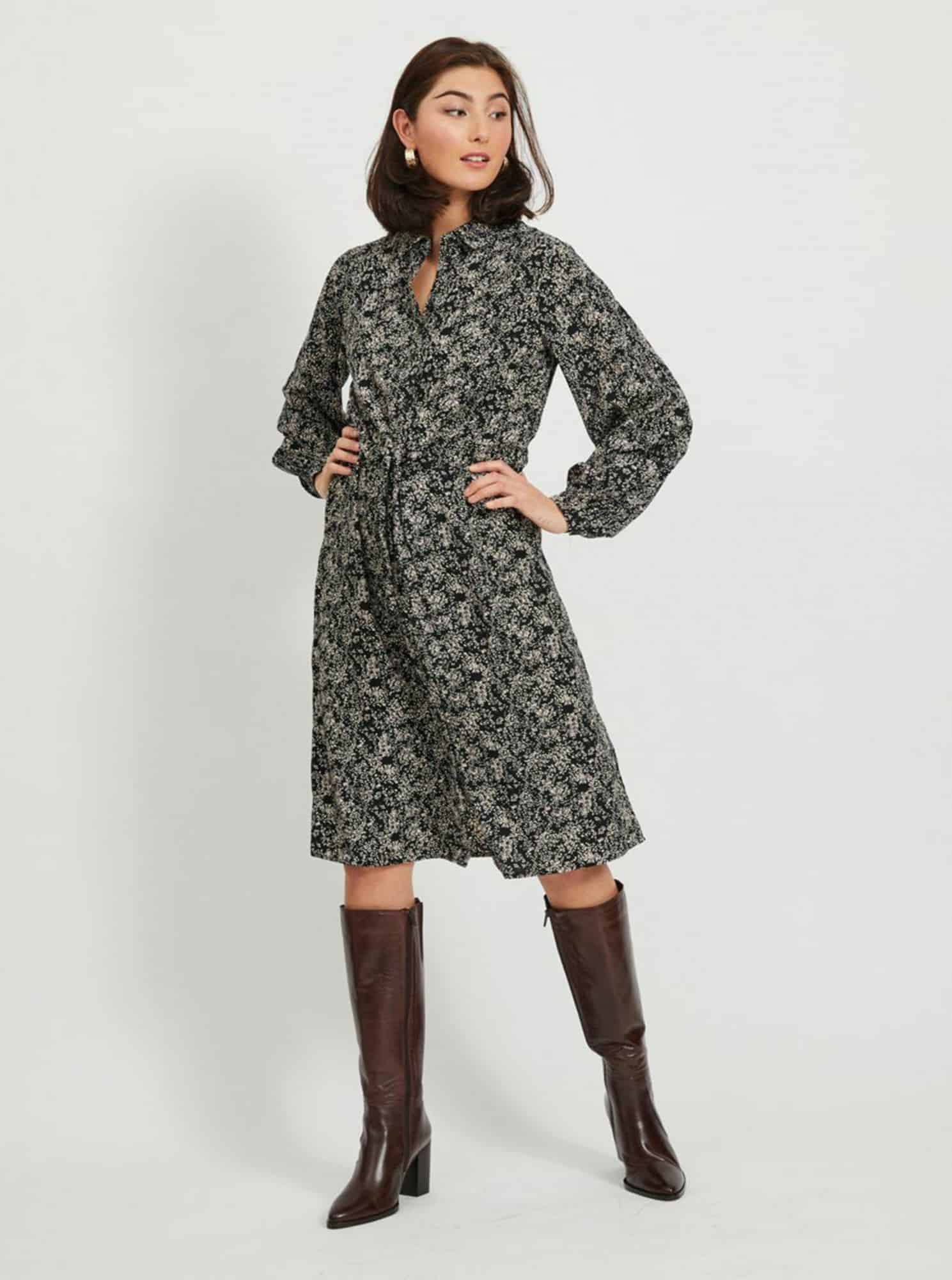 Černé vzorované šaty .OBJECT