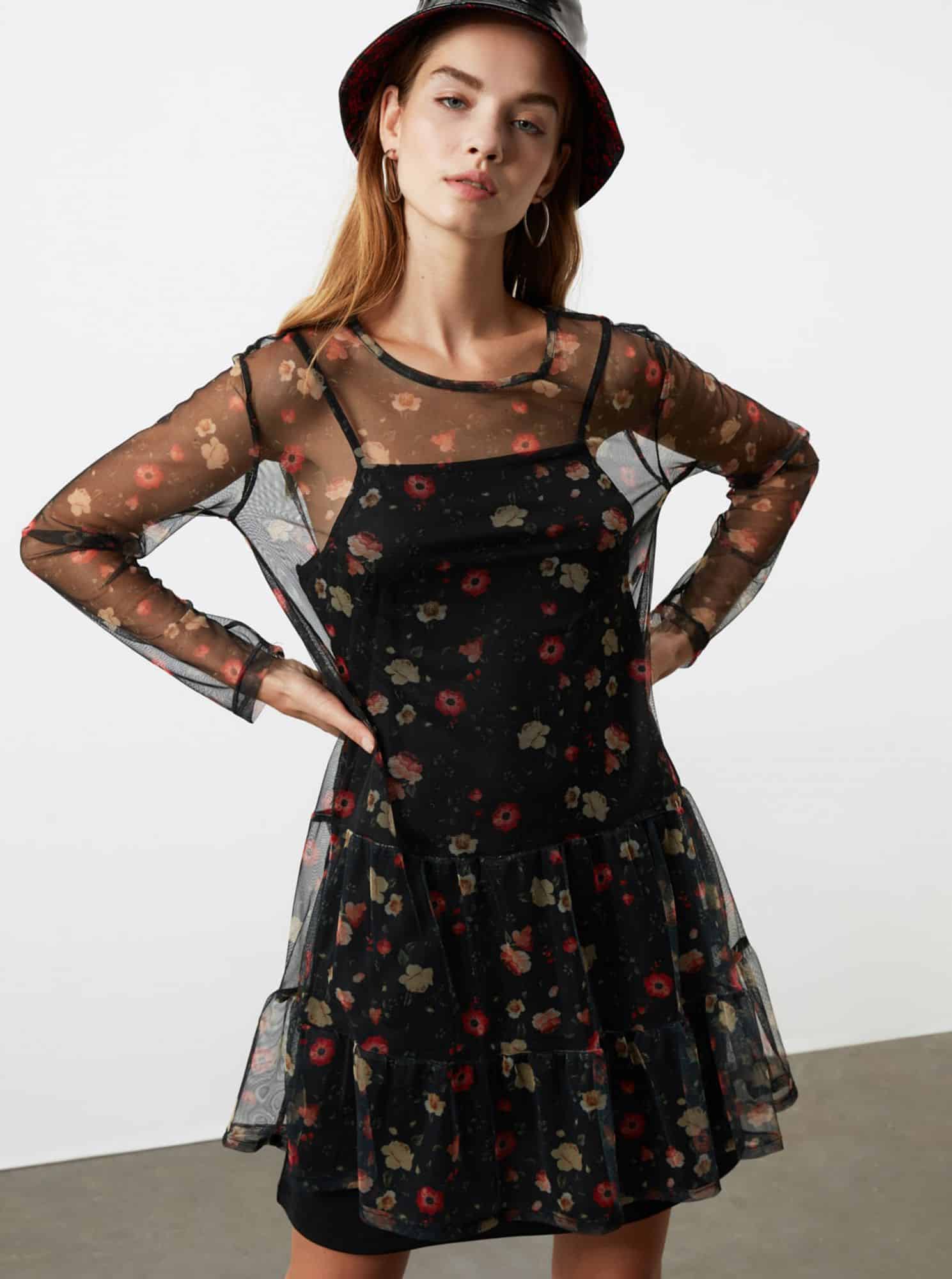 Černé květované šaty Trendyol