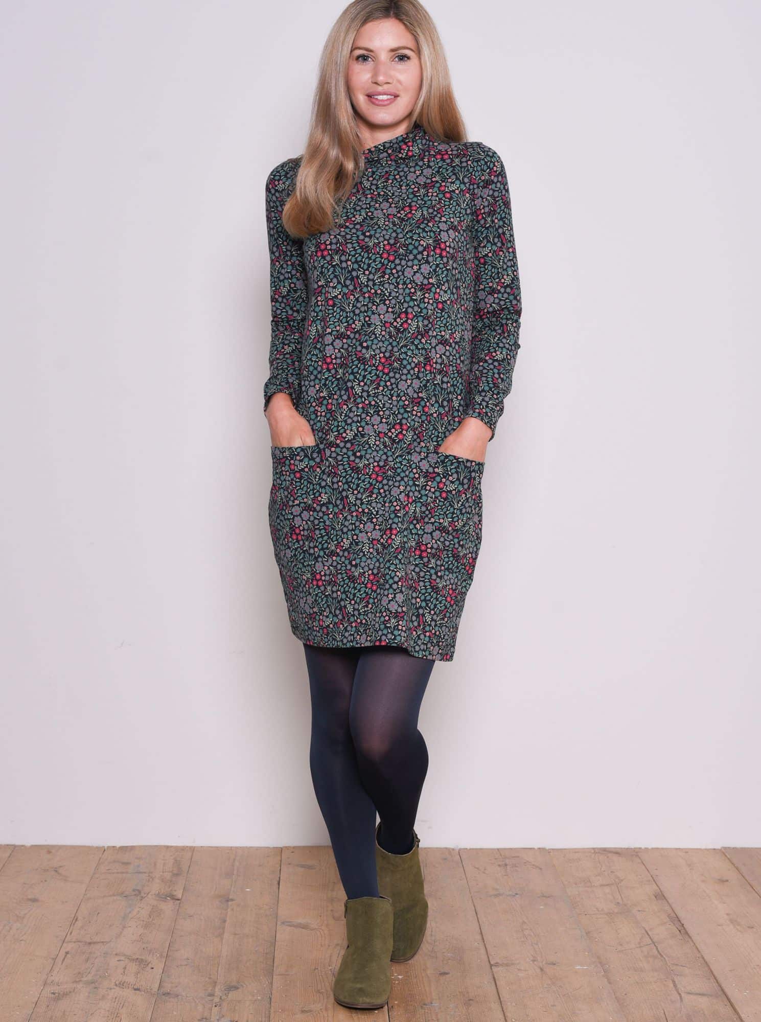 Šedo-modré květované šaty Brakeburn