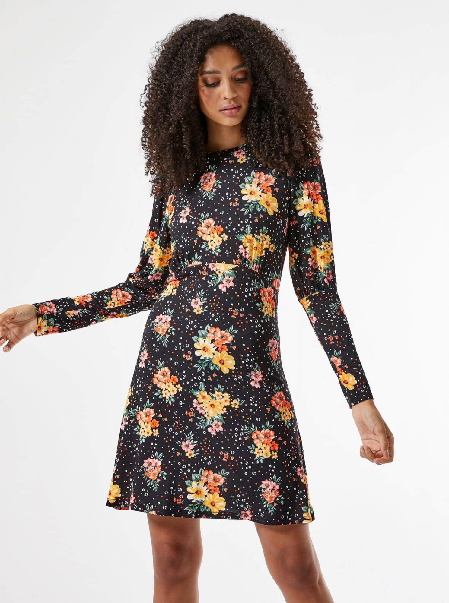 Černé květované šaty Dorothy Perkins