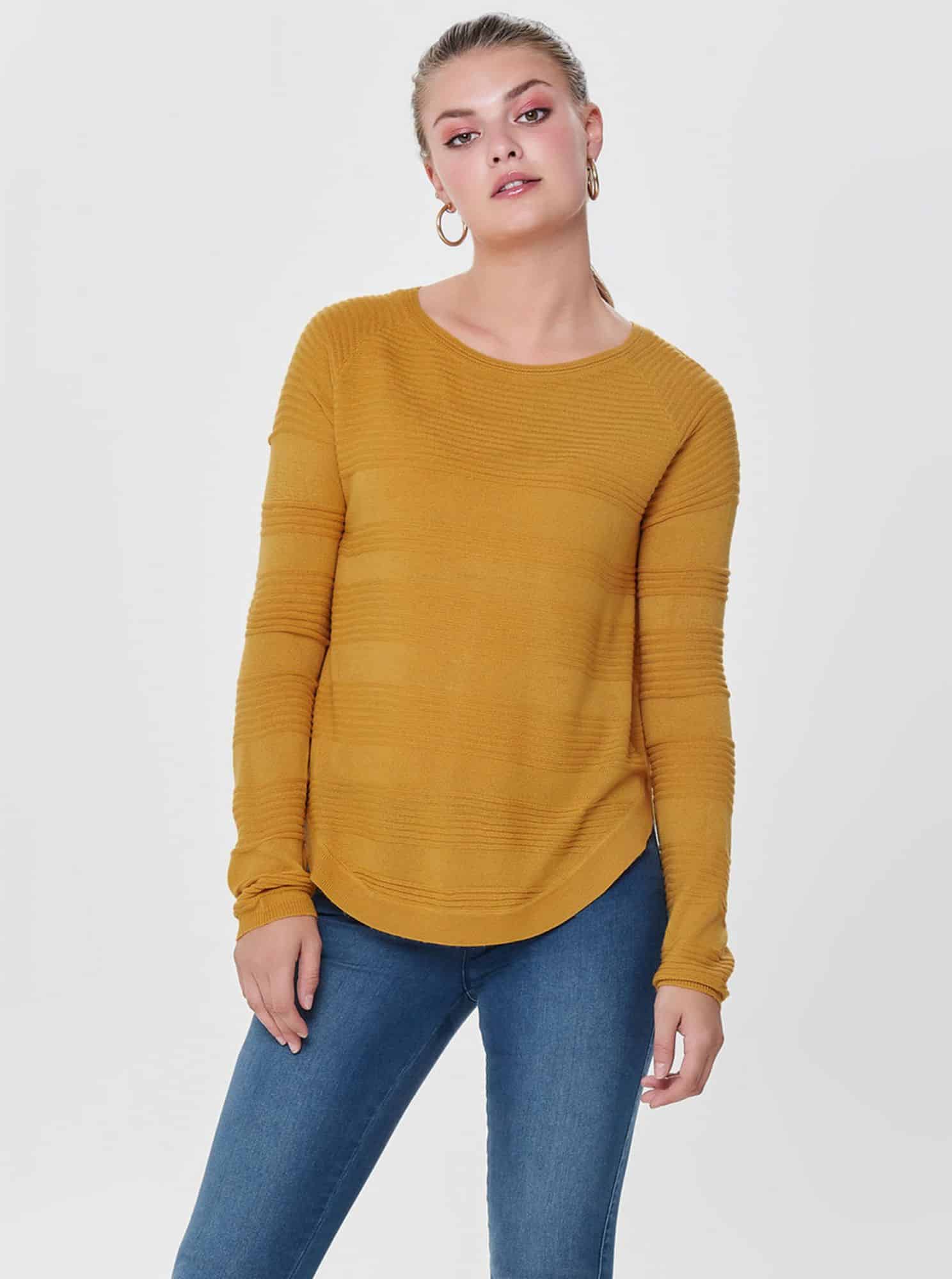 Hořčicový lehký svetr s rozparkem na boku ONLY Caviar