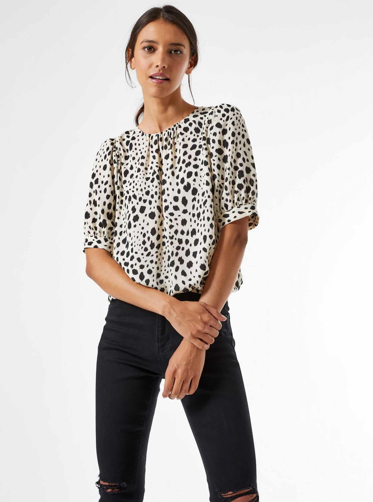 Krémová vzorovaná krátká halenka Dorothy Perkins