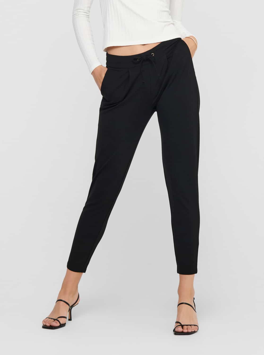 Černé zkrácené kalhoty Jacqueline de Yong Pretty