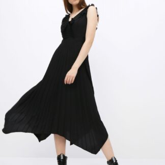 Černé šaty s plisovanou sukní Dorothy Perkins