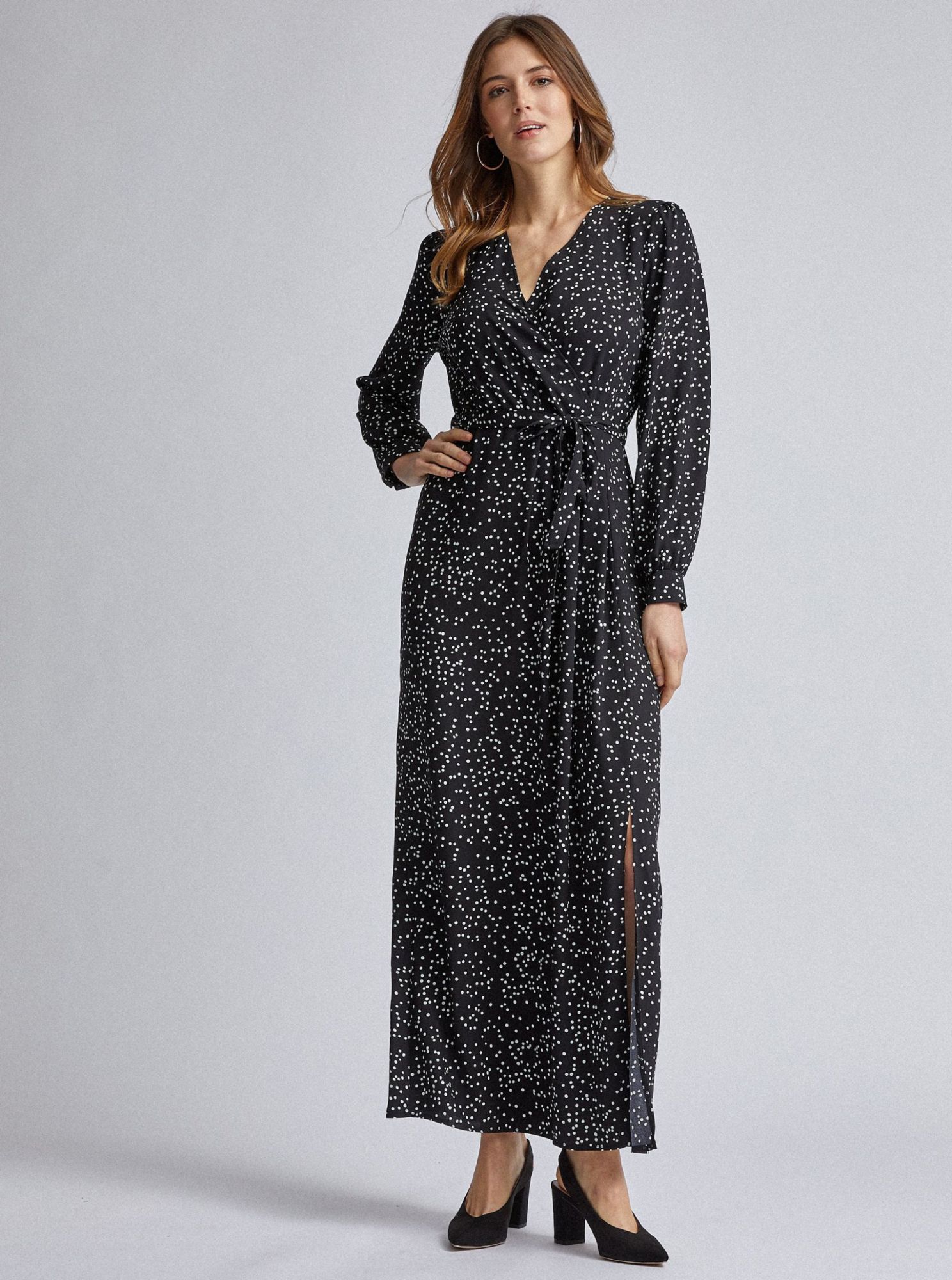Černé puntíkované maxišaty Dorothy Perkins