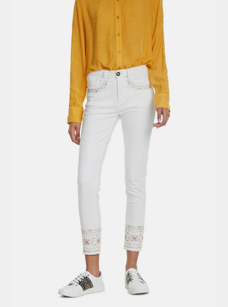Bílé zkrácené skinny fit džíny s výšivkou Desigual India