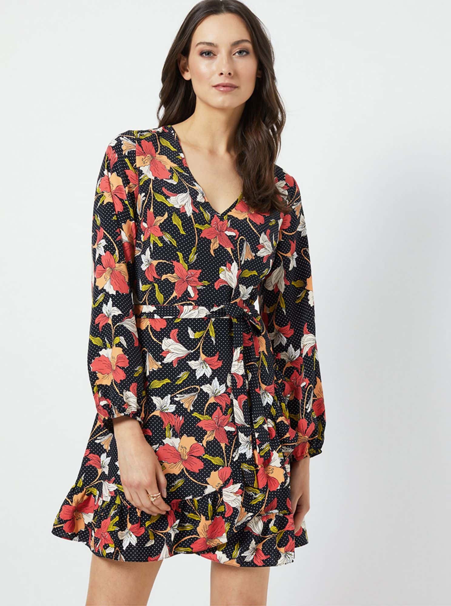 Černé květované šaty Dorothy Perkins