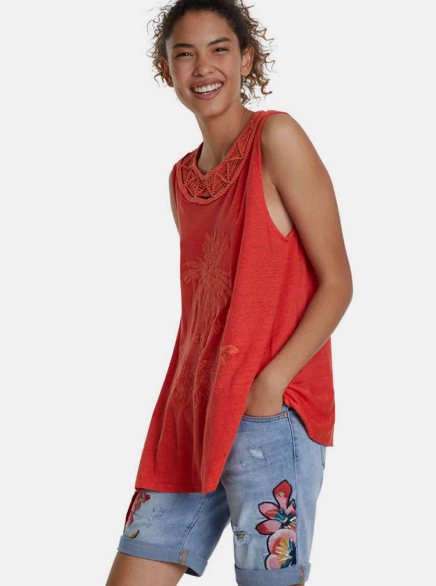 Červené tílko s příměsí lnu Desigual