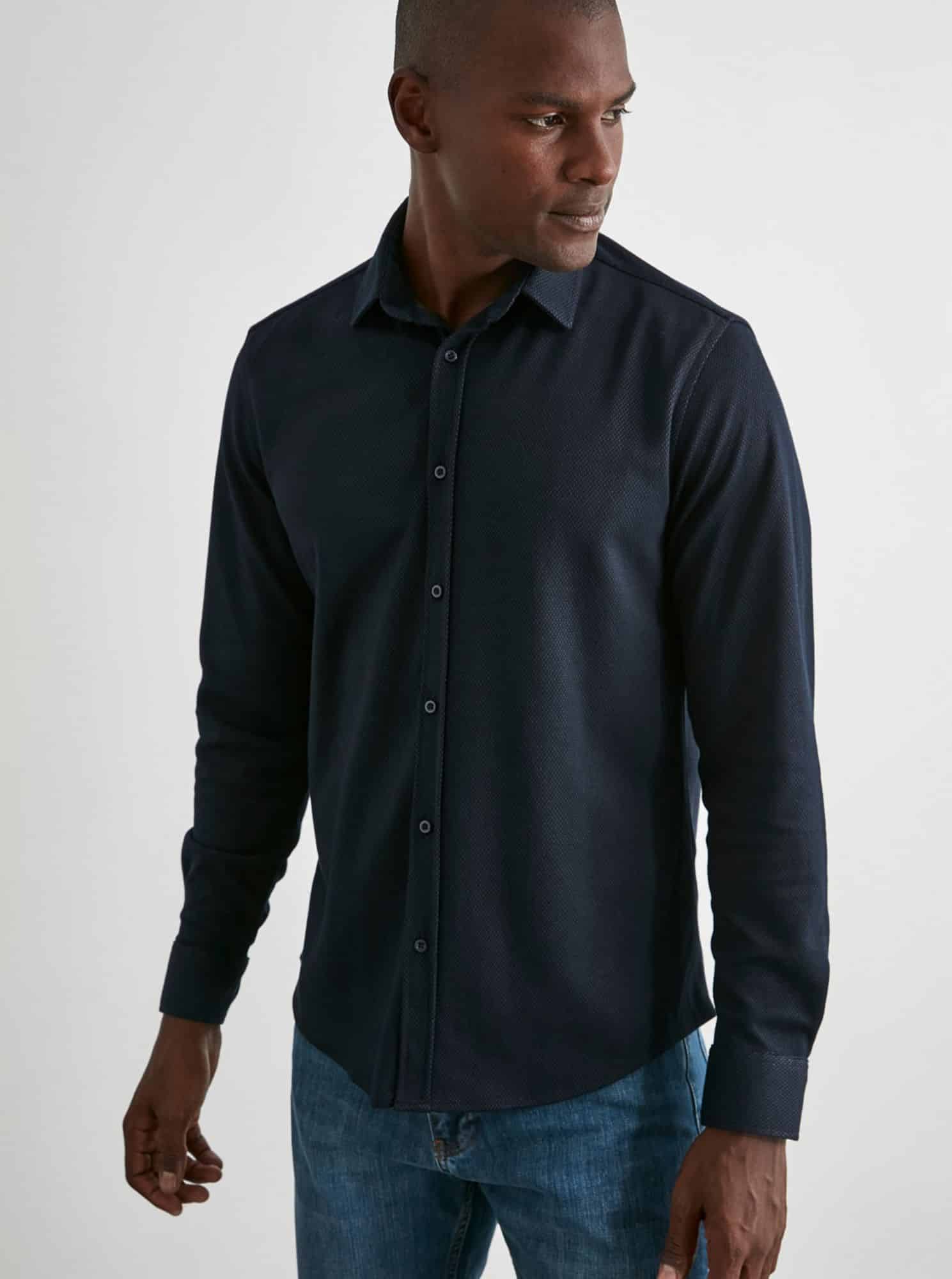 Trendyol tmavě modrá pánská košile