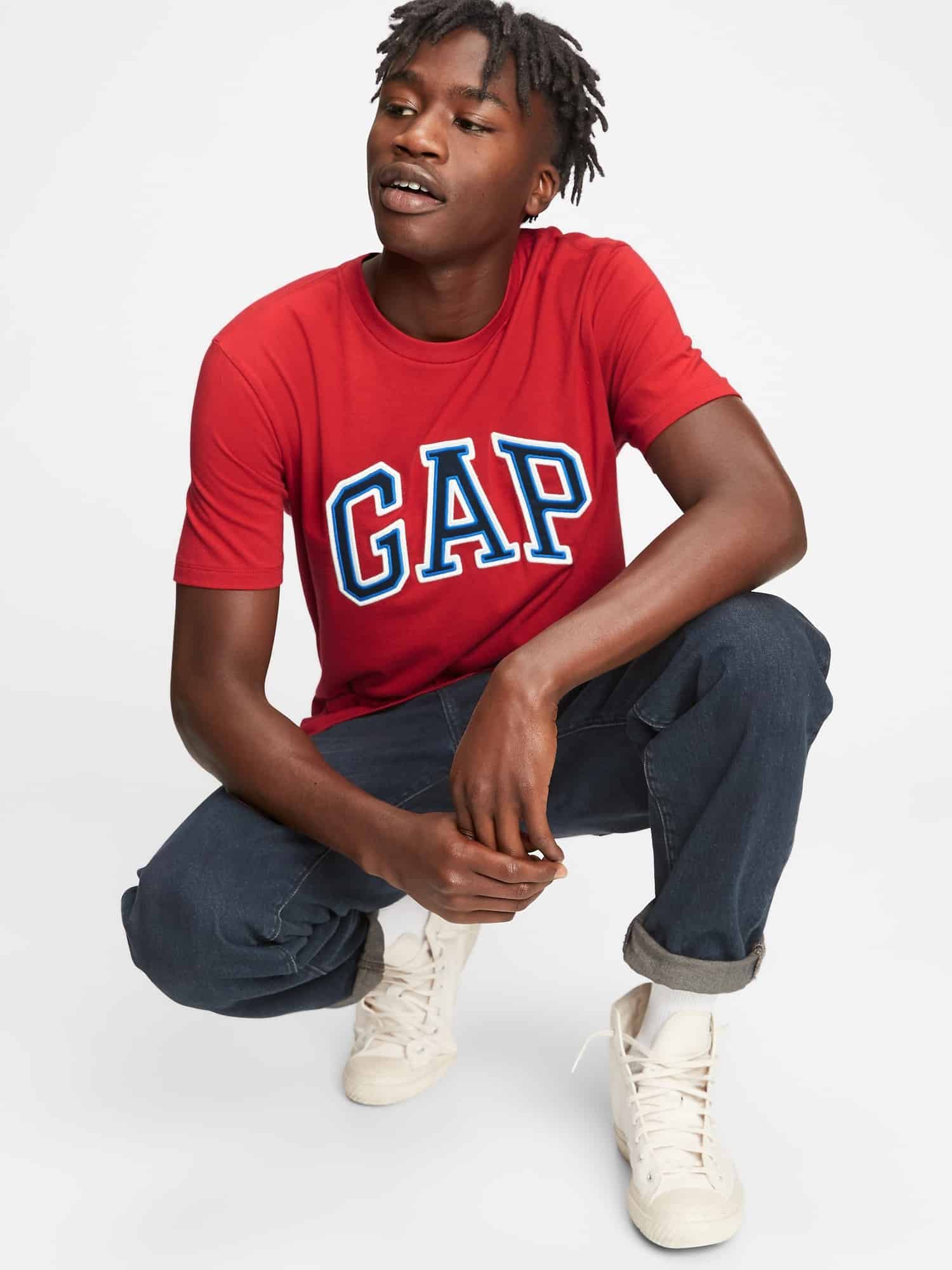 GAP červené pánské tričko s logem