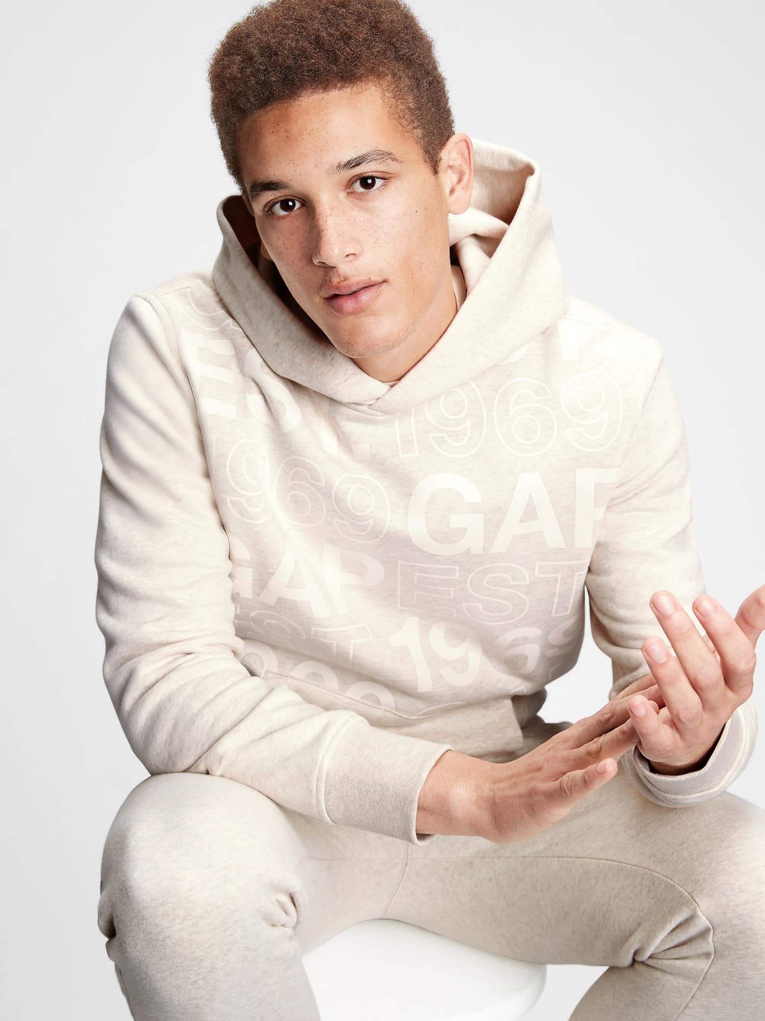 GAP béžová pánská mikina s kapucí