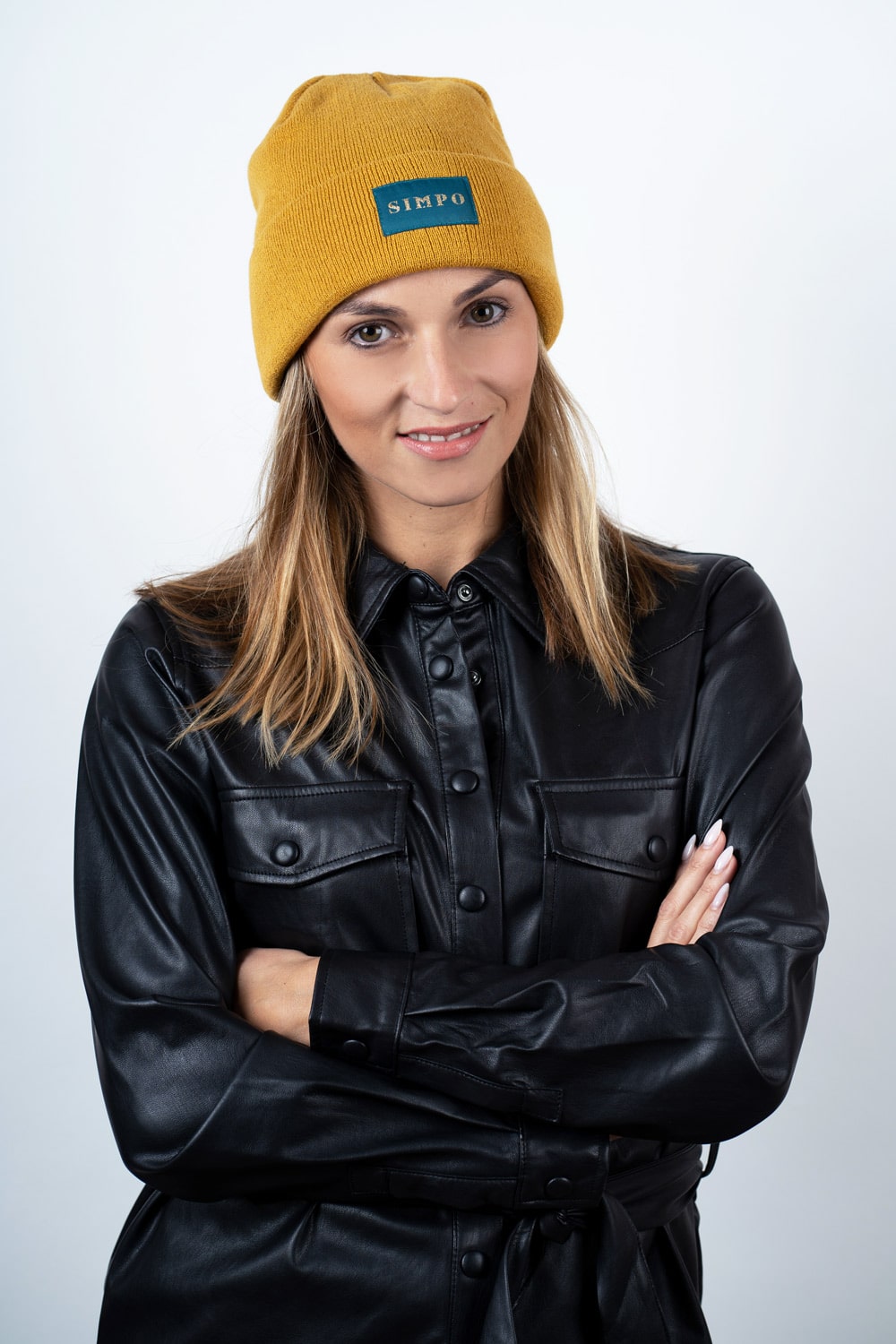 Simpo hořčicová čepice s logem